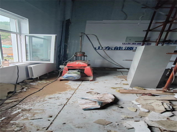 芝罘地基基础下沉墙体裂缝加固注浆顶升施工